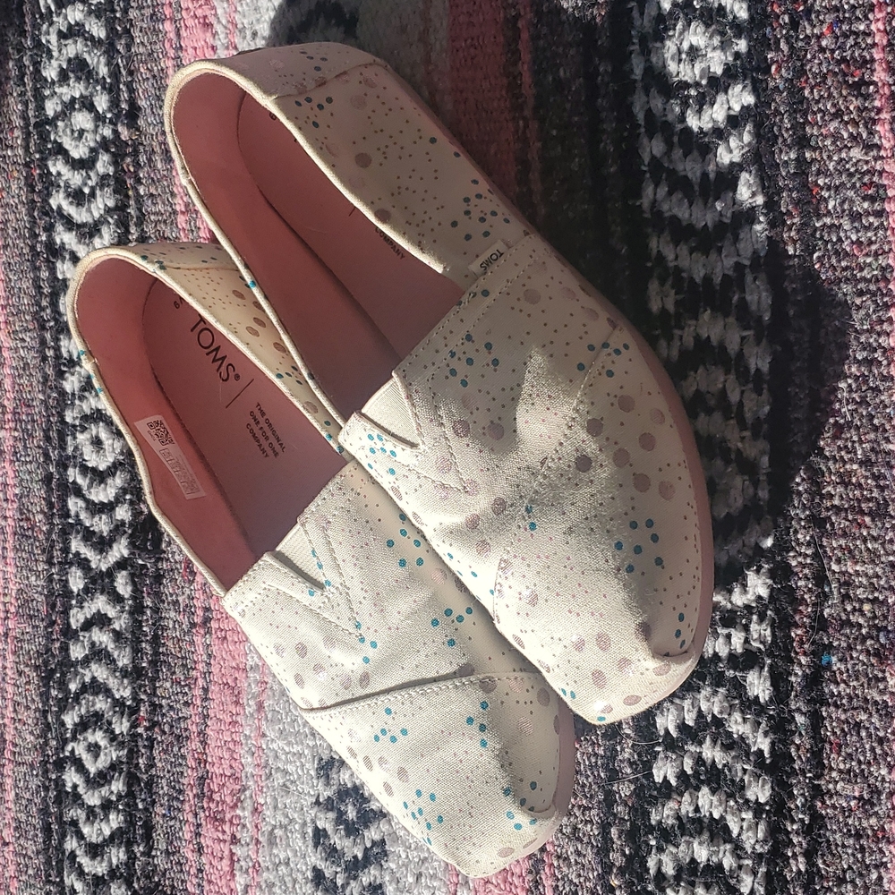 Tom's Slip-on Womens Shoes Size 9